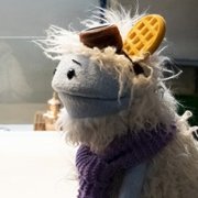 Waffles + Mochi - galeria zdjęć - filmweb