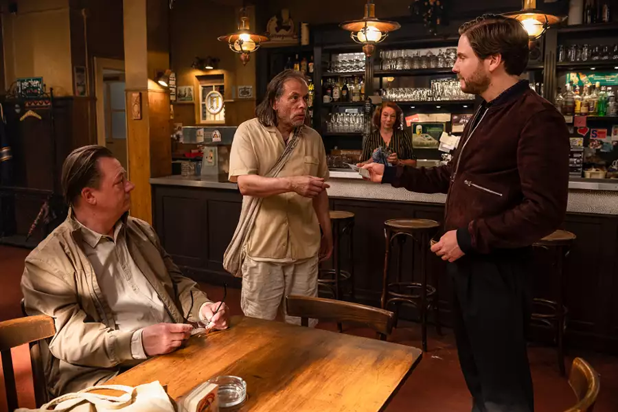 Jedenaste: znaj sąsiada swego - galeria zdjęć - filmweb