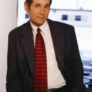 Obrońca - galeria zdjęć - filmweb