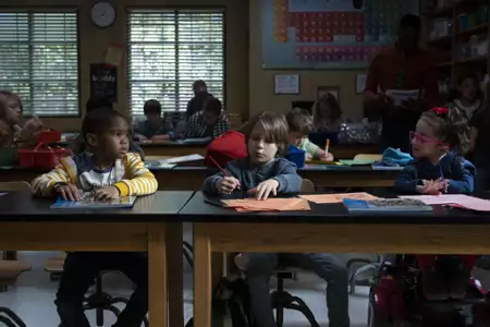 Raising Dion - galeria zdjęć - filmweb