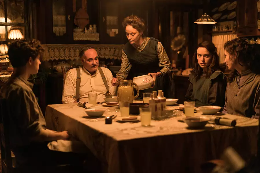 Dziewczyna i morze - galeria zdjęć - filmweb