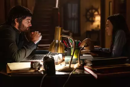 Home Before Dark - galeria zdjęć - filmweb