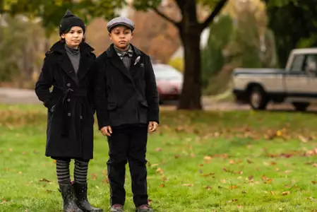 Home Before Dark - galeria zdjęć - filmweb
