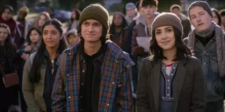 Home Before Dark - galeria zdjęć - filmweb