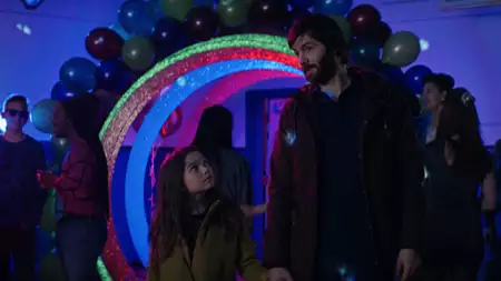 Home Before Dark - galeria zdjęć - filmweb