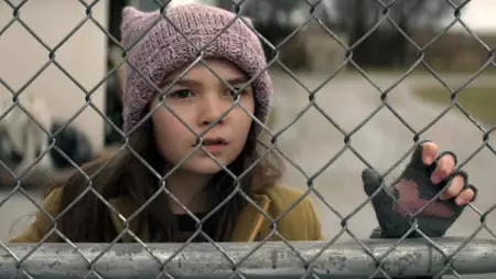 Home Before Dark - galeria zdjęć - filmweb