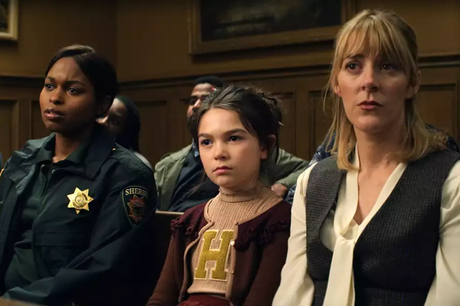 Home Before Dark - galeria zdjęć - filmweb