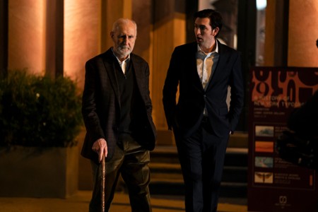 Sezon 3 Odcinek 2 Mass in Time of War