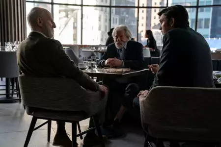 Sukcesja - galeria zdjęć - filmweb
