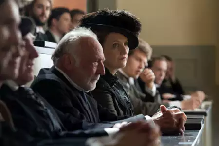 Maria Skłodowska-Curie - galeria zdjęć - filmweb