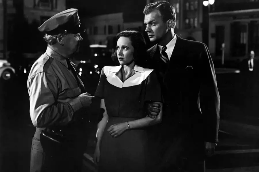 Cień wątpliwości - galeria zdjęć - filmweb