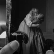 Dwie osoby wymieniające się śliną - galeria zdjęć - filmweb