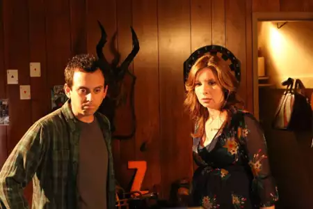 Playing House - galeria zdjęć - filmweb