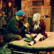 Bugonia - galeria zdjęć - filmweb