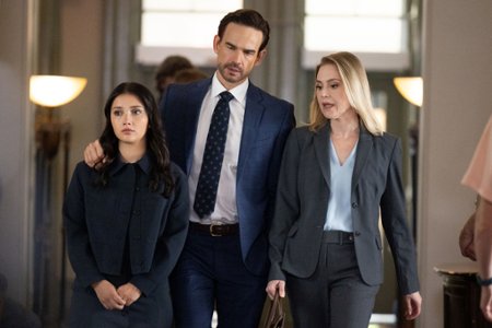 Sezon 1 Odcinek 4 Out of Office