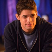 Jeremy Jordan w Radośnie śpiewajmy