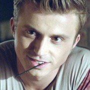 Cavemen - galeria zdjęć - filmweb