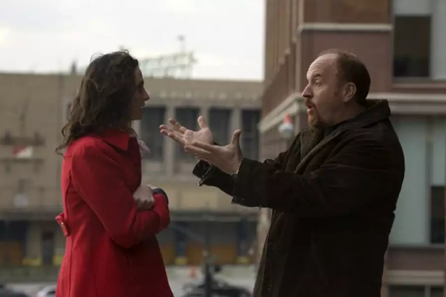 Louie - galeria zdjęć - filmweb