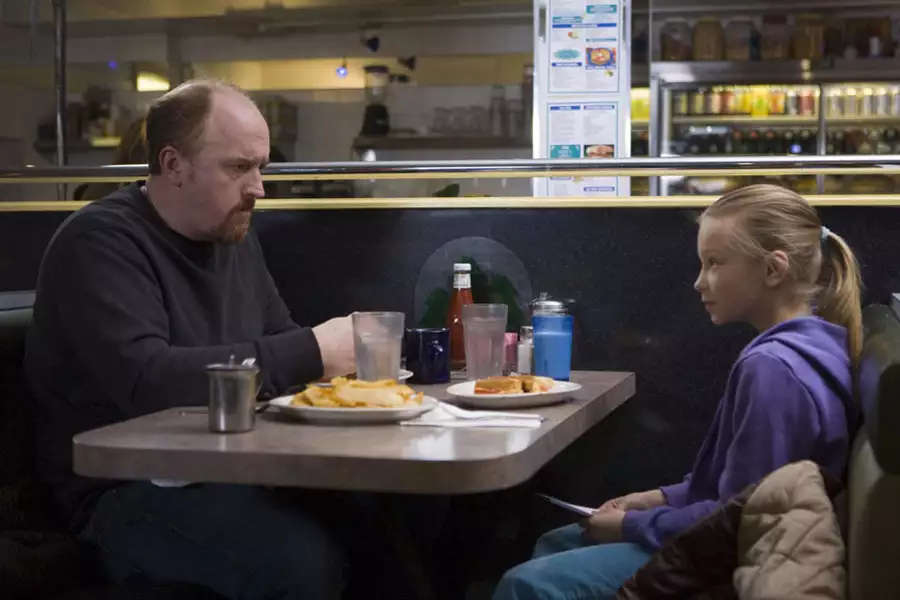 Louie - galeria zdjęć - filmweb