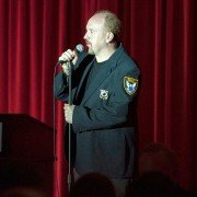Louie - galeria zdjęć - filmweb