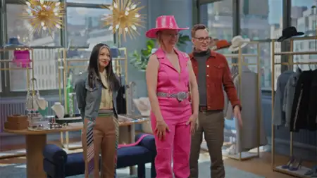 Wear Whatever The F You Want - galeria zdjęć - filmweb