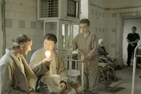 Kr&oacute;tkie spięcie - galeria zdjęć - filmweb