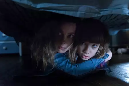 Come Play - galeria zdjęć - filmweb
