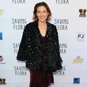 Saving Flora - galeria zdjęć - filmweb