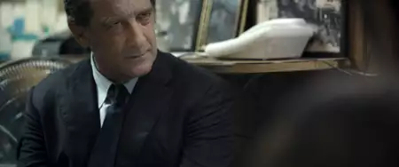 Pieniądze i krew - galeria zdjęć - filmweb