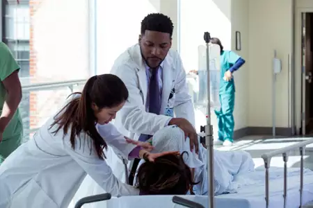 Szpital New Amsterdam - galeria zdjęć - filmweb