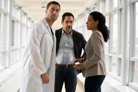 Szpital New Amsterdam - galeria zdjęć - filmweb