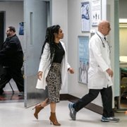 New Amsterdam - galeria zdjęć - filmweb