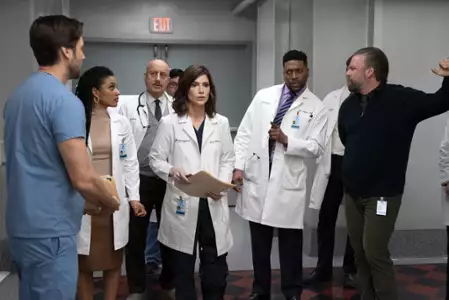 Szpital New Amsterdam - galeria zdjęć - filmweb