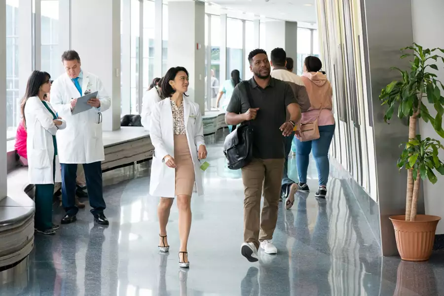 Szpital New Amsterdam - galeria zdjęć - filmweb