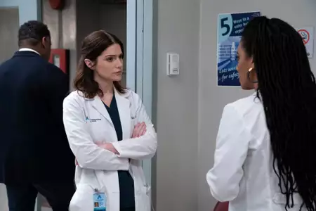 Szpital New Amsterdam - galeria zdjęć - filmweb