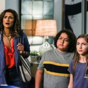 I Feel Bad - galeria zdjęć - filmweb