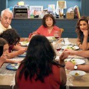 I Feel Bad - galeria zdjęć - filmweb