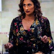 I Feel Bad - galeria zdjęć - filmweb