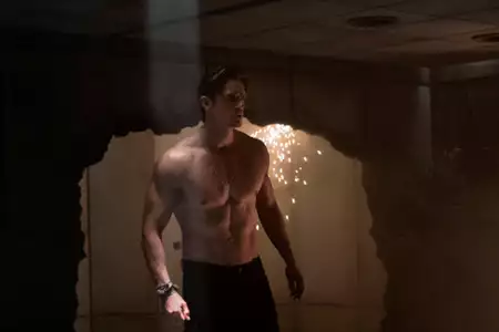 Altered Carbon - galeria zdjęć - filmweb