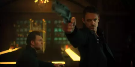 Altered Carbon - galeria zdjęć - filmweb