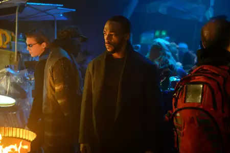 Altered Carbon - galeria zdjęć - filmweb