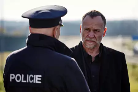 McMafia - galeria zdjęć - filmweb