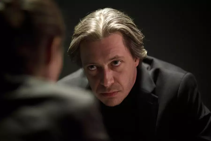 McMafia - galeria zdjęć - filmweb