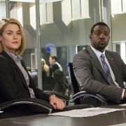 Crisis - galeria zdjęć - filmweb