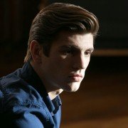 Crisis - galeria zdjęć - filmweb