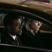 Crisis - galeria zdjęć - filmweb