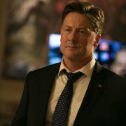 Crisis - galeria zdjęć - filmweb