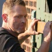 Crisis - galeria zdjęć - filmweb