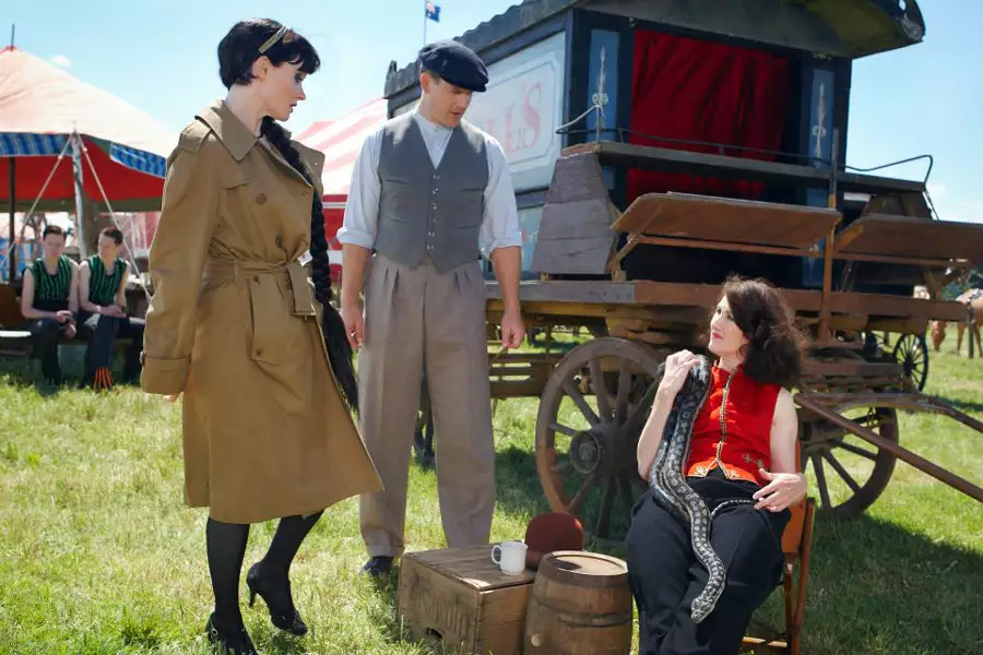 Zagadki kryminalne panny Fisher - galeria zdjęć - filmweb