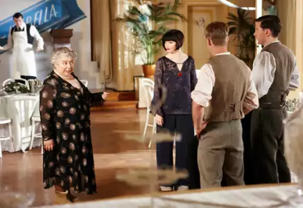 Zagadki kryminalne panny Fisher - galeria zdjęć - filmweb